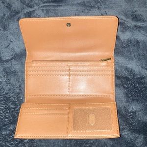 Universal Thread Wallet
